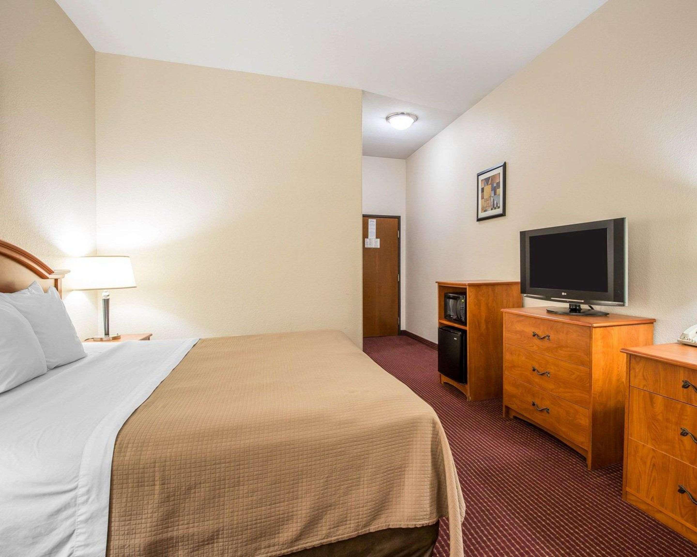 Econo Lodge Inn&Suites Beaumont Esterno foto