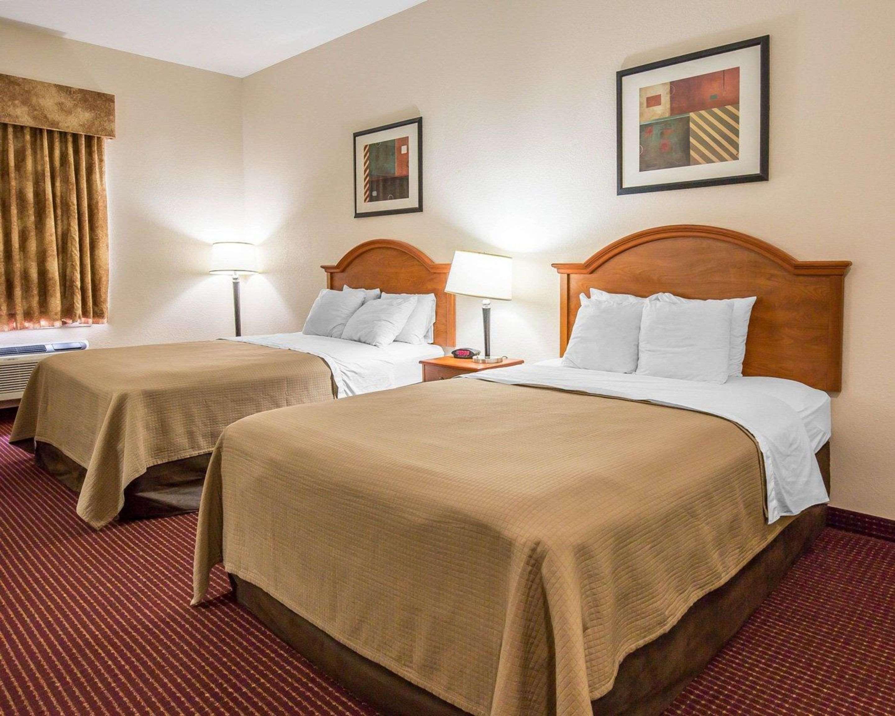 Econo Lodge Inn&Suites Beaumont Esterno foto