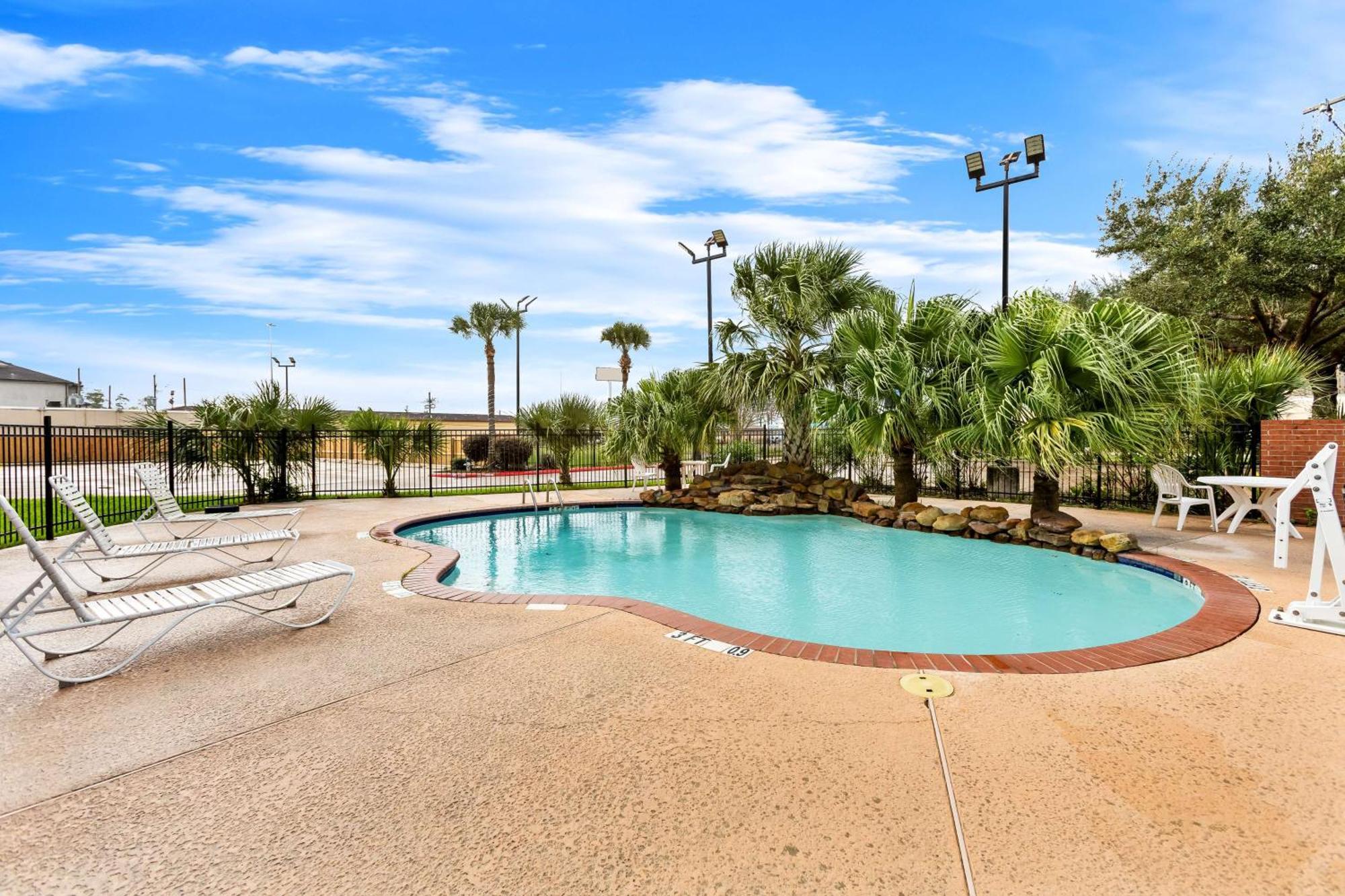 Econo Lodge Inn&Suites Beaumont Esterno foto
