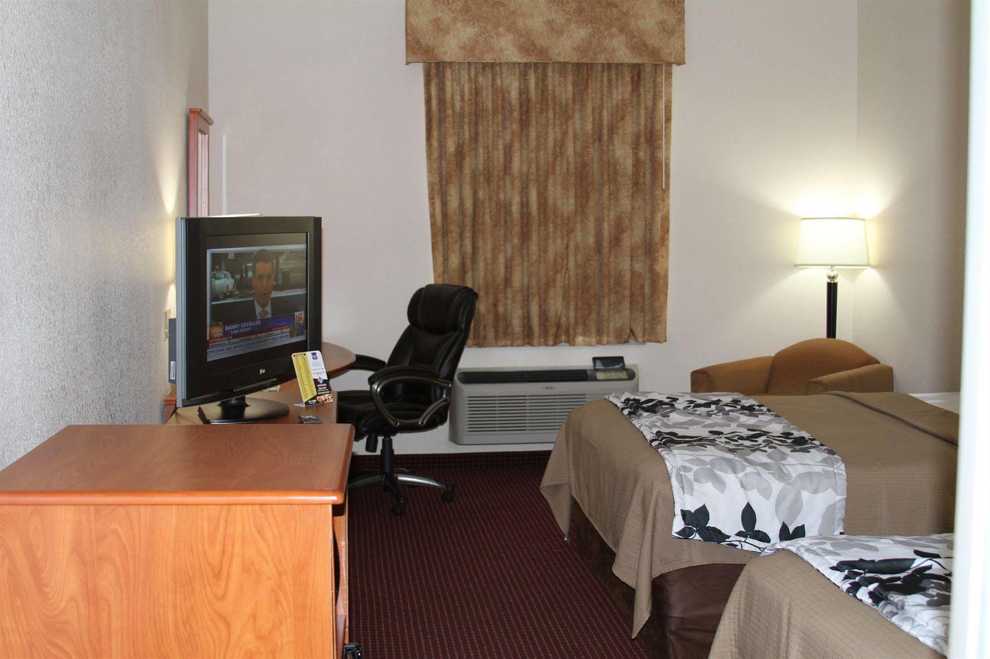 Econo Lodge Inn&Suites Beaumont Esterno foto