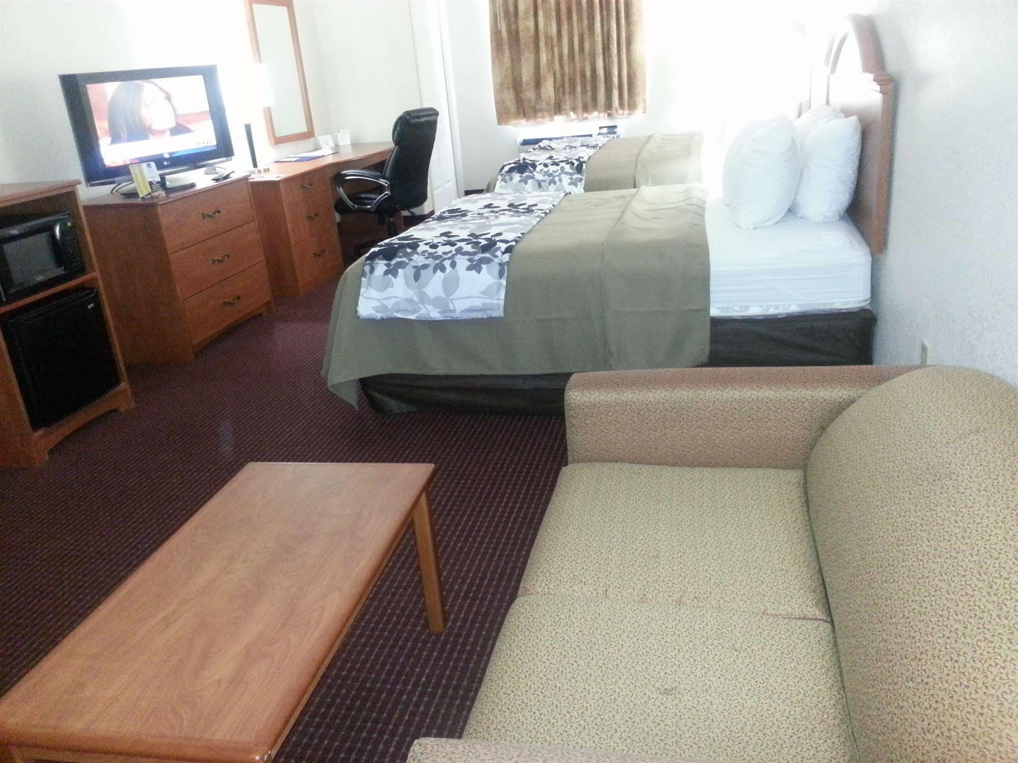 Econo Lodge Inn&Suites Beaumont Esterno foto