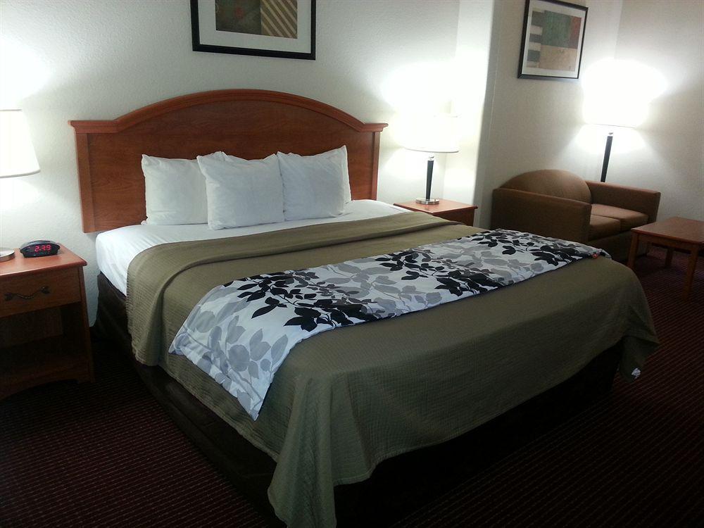 Econo Lodge Inn&Suites Beaumont Esterno foto